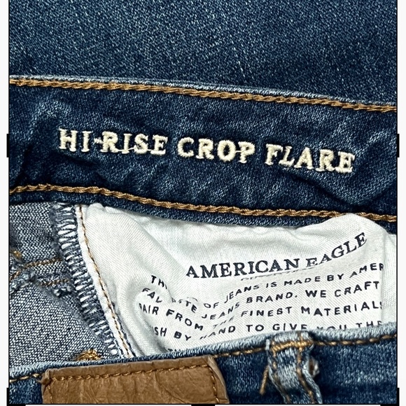 American Eagle Hi-Rise Crop Flare Jeans with a Button-Fly Super Stretch Size 4 - Picture 12 of 13